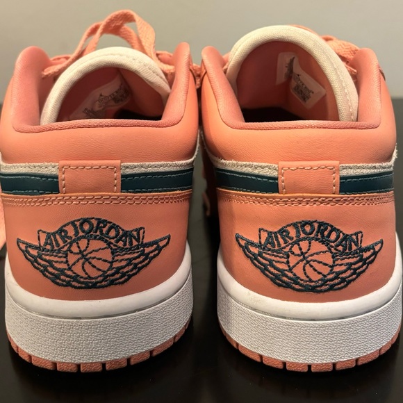 Jordan 1 Low - Light Madder Root - Picture 3 of 5